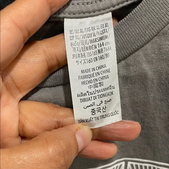 Disney Kids Gray T-Shirt with Mickey and Friends - Picture 3 of 6